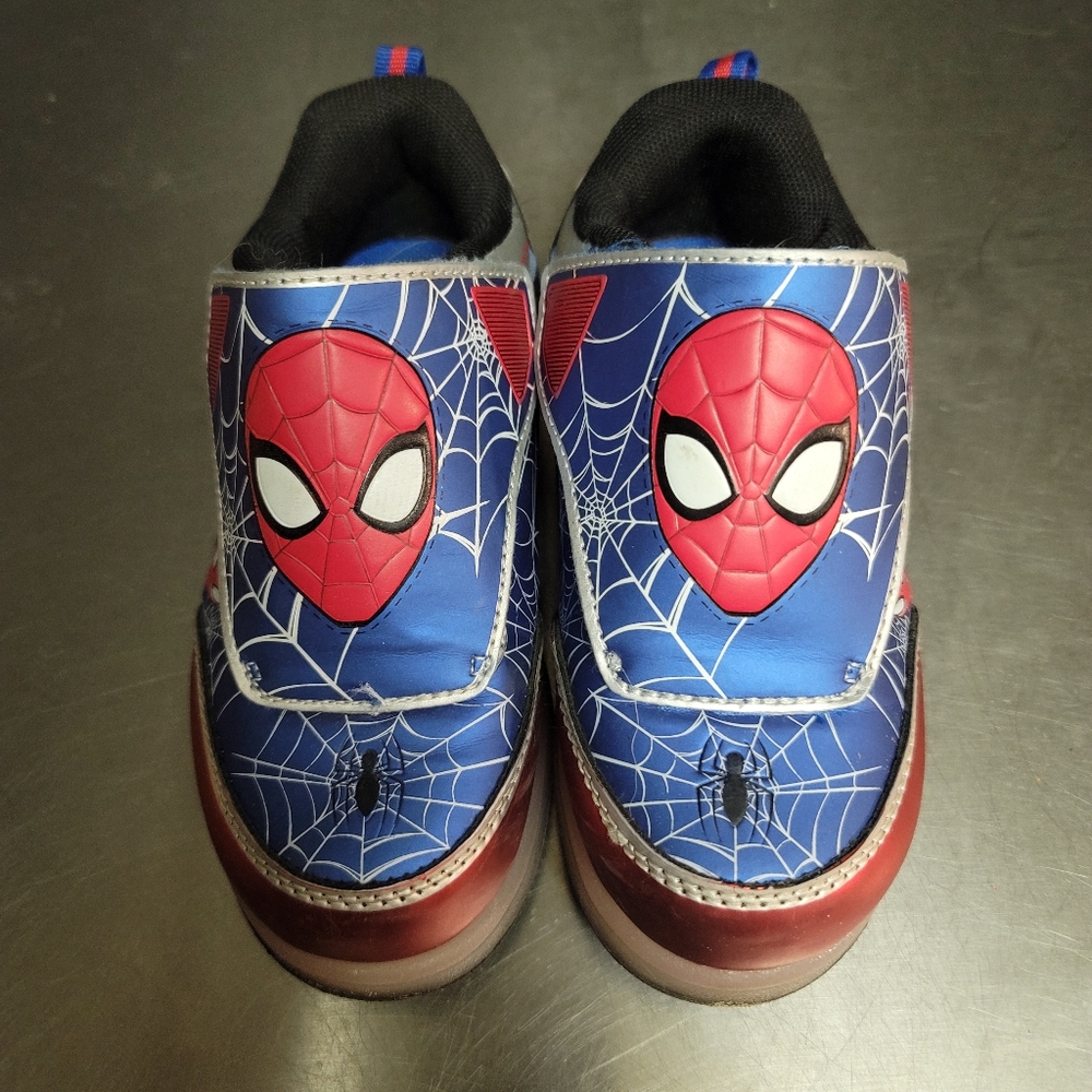 Spiderman kids tennis shoes